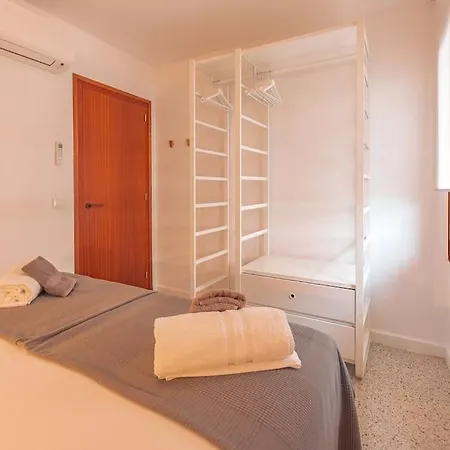 - Front Line! Apartment *